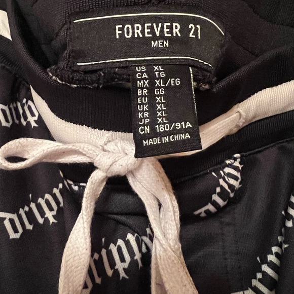 “Drippin” Mens Pants - Host Pick! - Picture 2 of 7